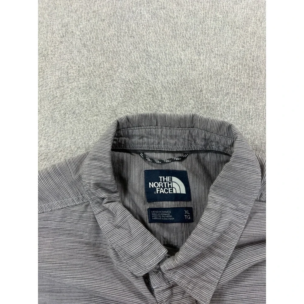 The North Face 100% Cotton Short Sleeve Button Down Shirt (Men's XL) Blue